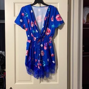 Floral romper with lace trim, elastic waist